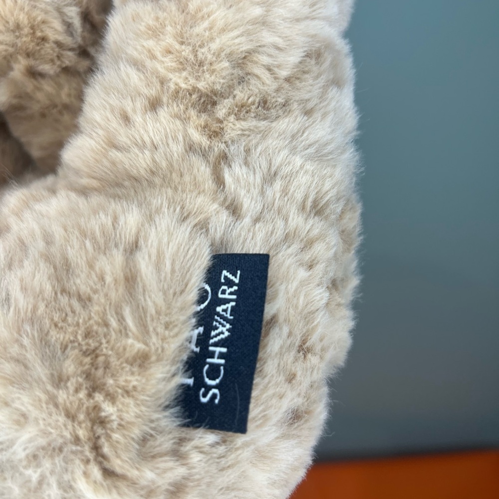 FAO Schwarz Plush Dog  with Purple Heart bag - Picture 4 of 14